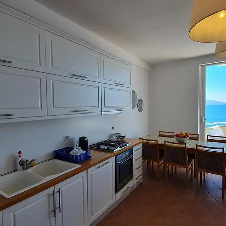 Apartment Barracuda View Sarande