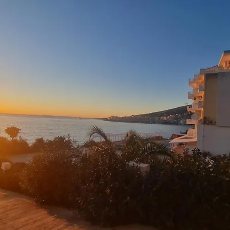 Barracuda View Apartment